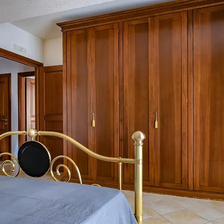 Дом отдыха Casale Ceppone Вико-Экуенсе